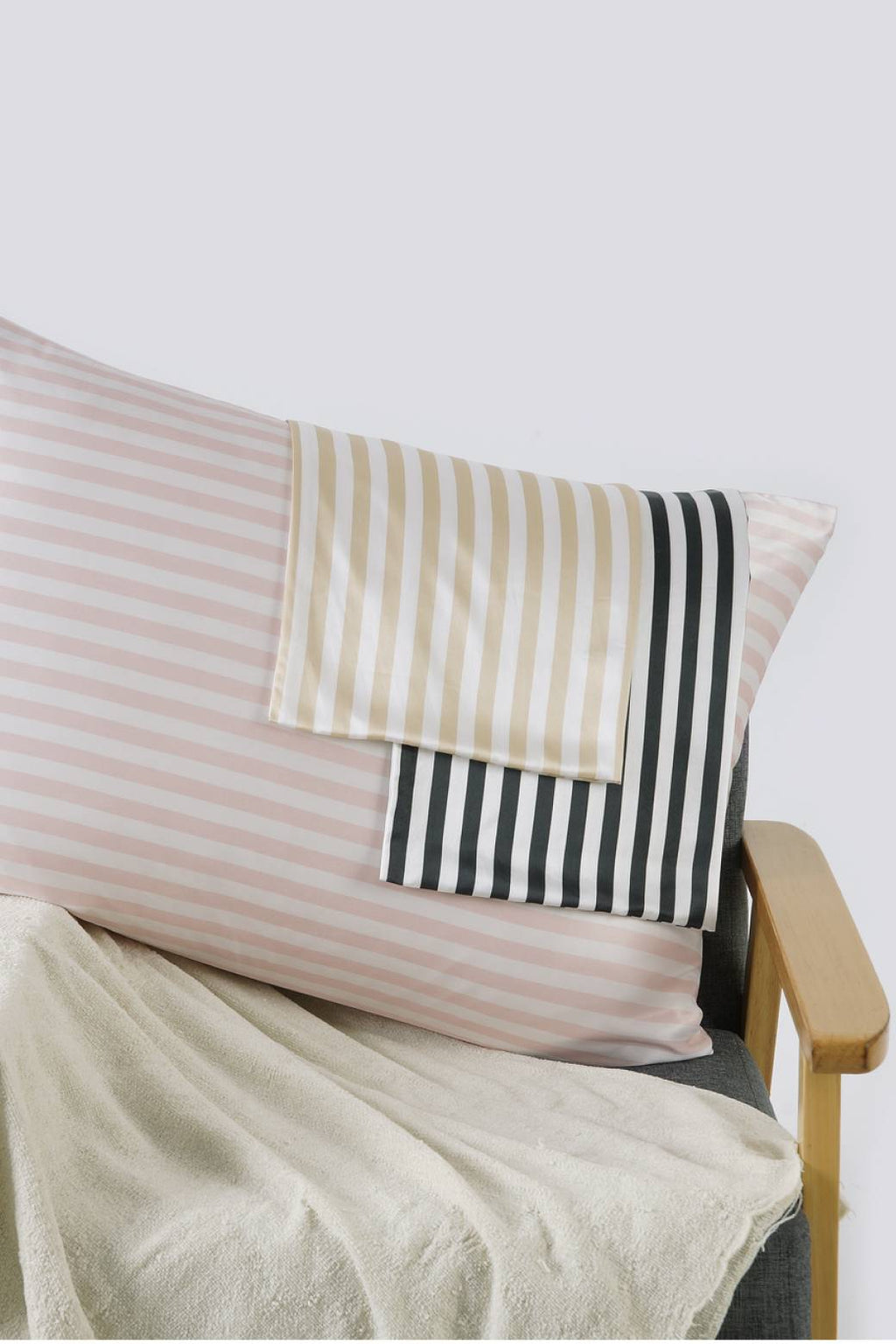 Best Silk Pillowcases for Hair and Skin of 2021